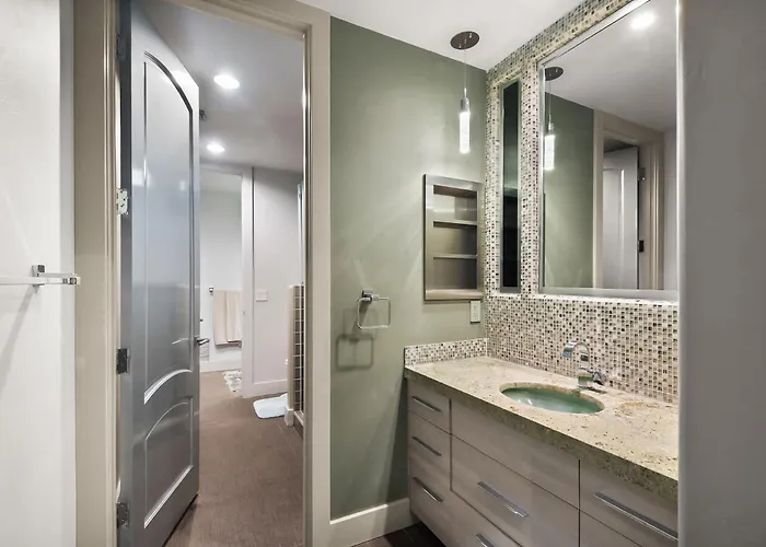With Pool & Outdoor Fun * Scottsdale